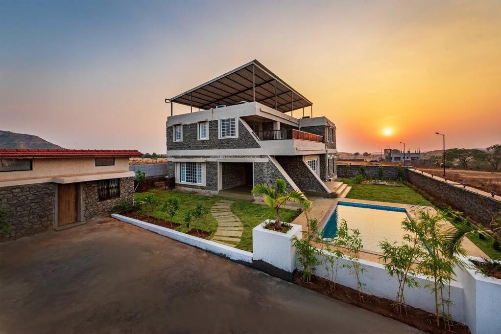 Stone Mansion By Phoenix Stays Igatpuri Eksteriør bilde