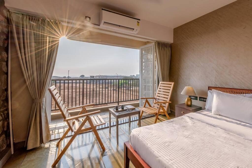 Stone Mansion By Phoenix Stays Igatpuri Eksteriør bilde