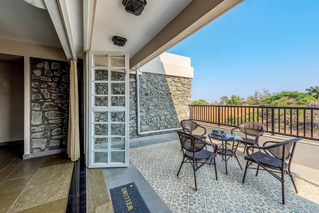 Stone Mansion By Phoenix Stays Igatpuri Eksteriør bilde