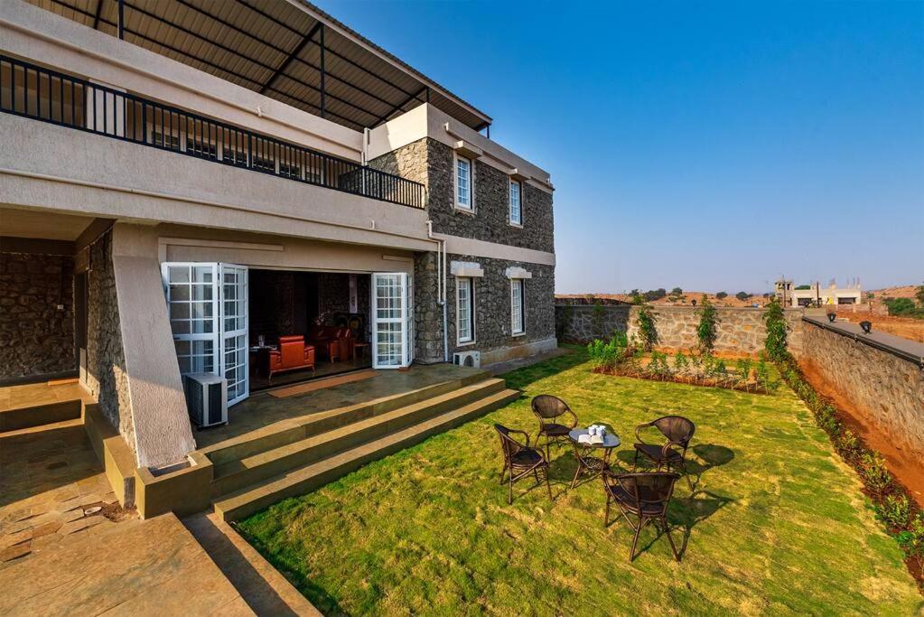 Stone Mansion By Phoenix Stays Igatpuri Eksteriør bilde