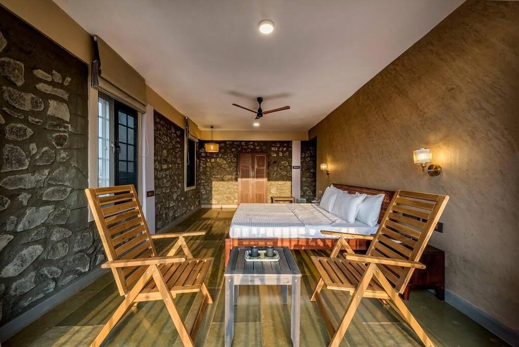 Stone Mansion By Phoenix Stays Igatpuri Eksteriør bilde