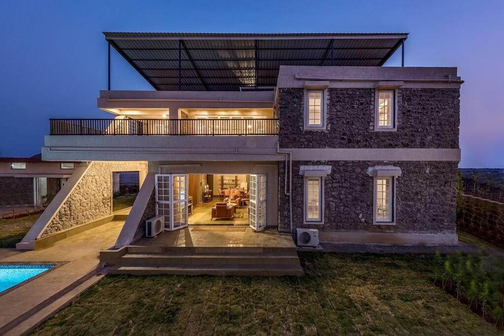 Stone Mansion By Phoenix Stays Igatpuri Eksteriør bilde
