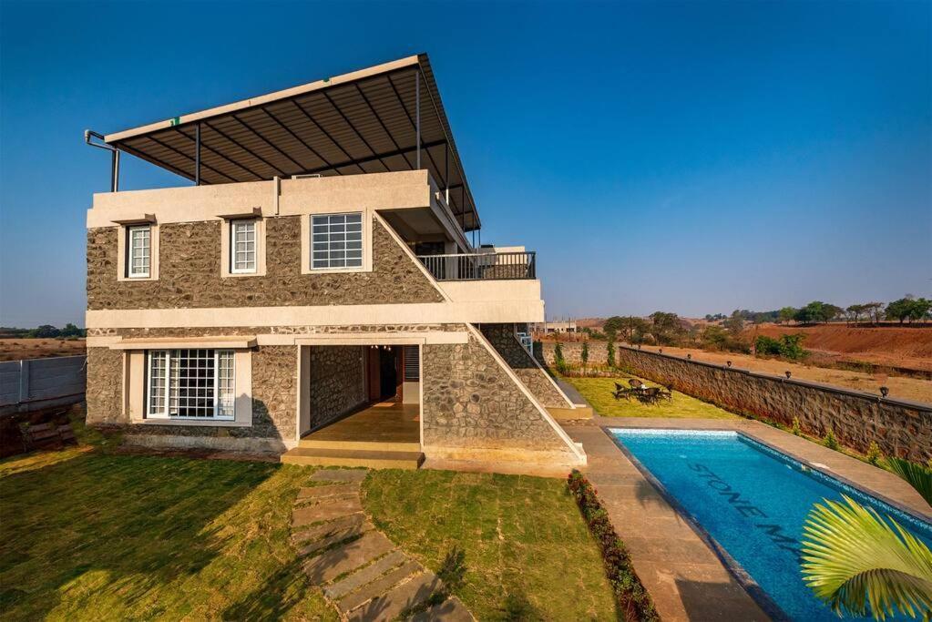 Stone Mansion By Phoenix Stays Igatpuri Eksteriør bilde