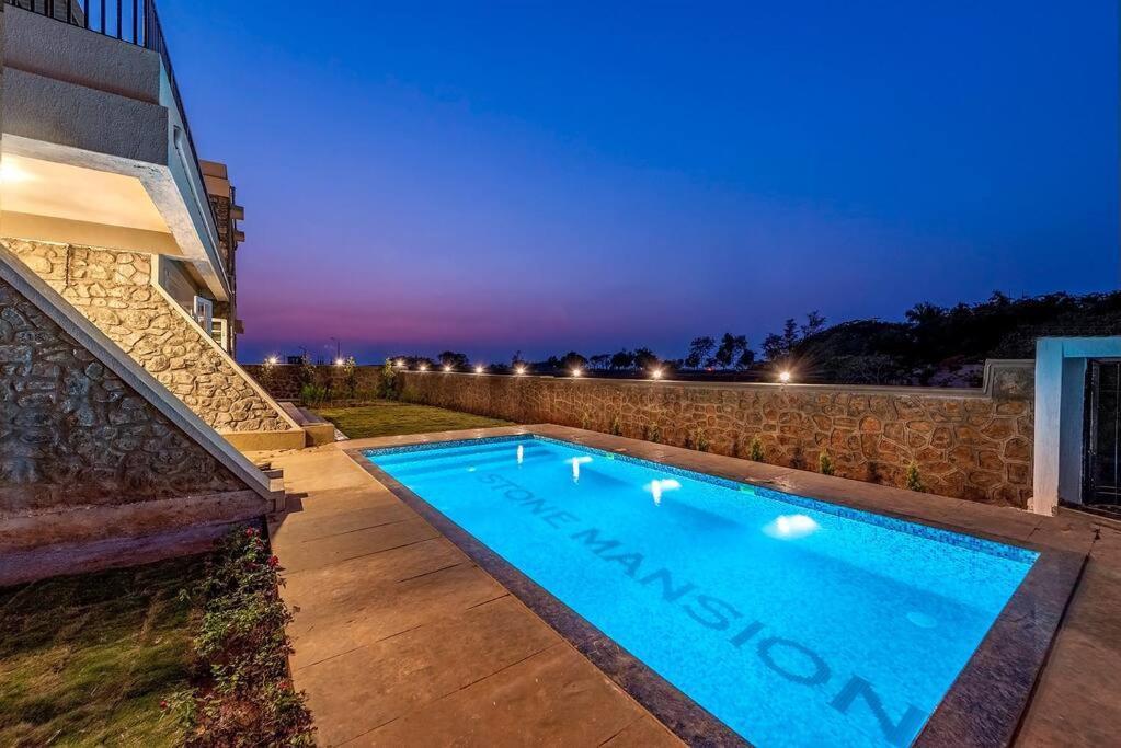Stone Mansion By Phoenix Stays Igatpuri Eksteriør bilde