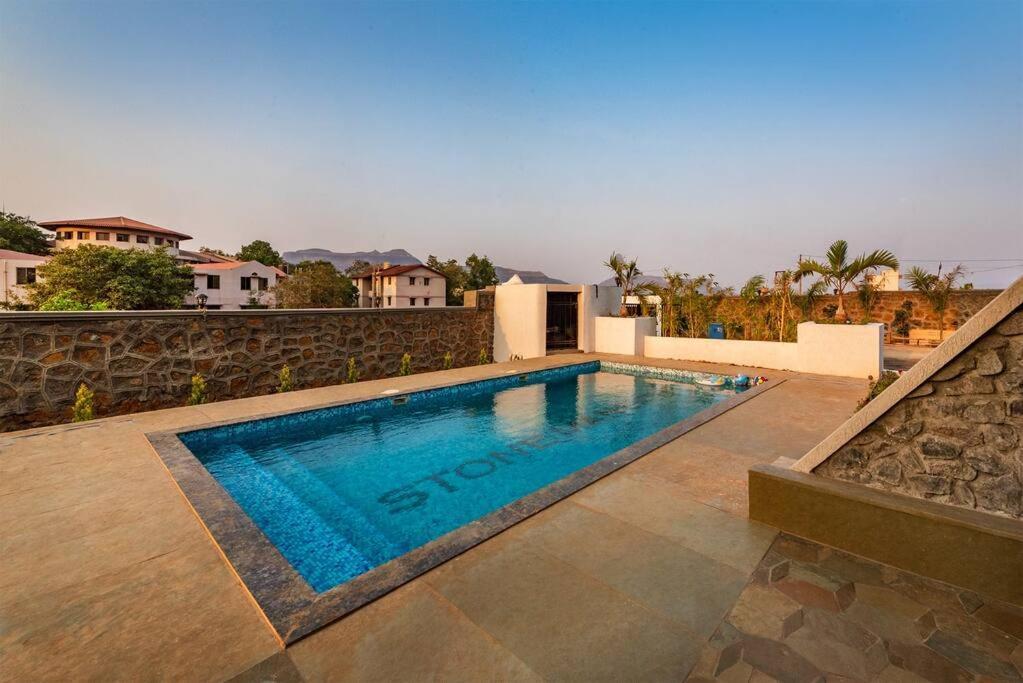 Stone Mansion By Phoenix Stays Igatpuri Eksteriør bilde