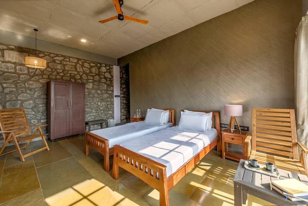 Stone Mansion By Phoenix Stays Igatpuri Eksteriør bilde