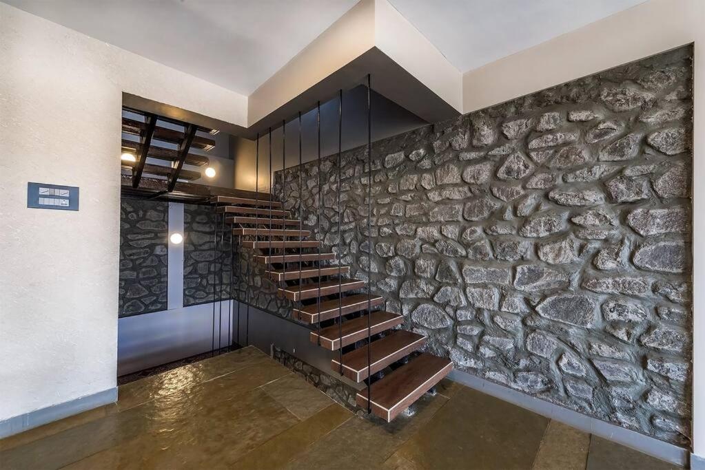 Stone Mansion By Phoenix Stays Igatpuri Eksteriør bilde