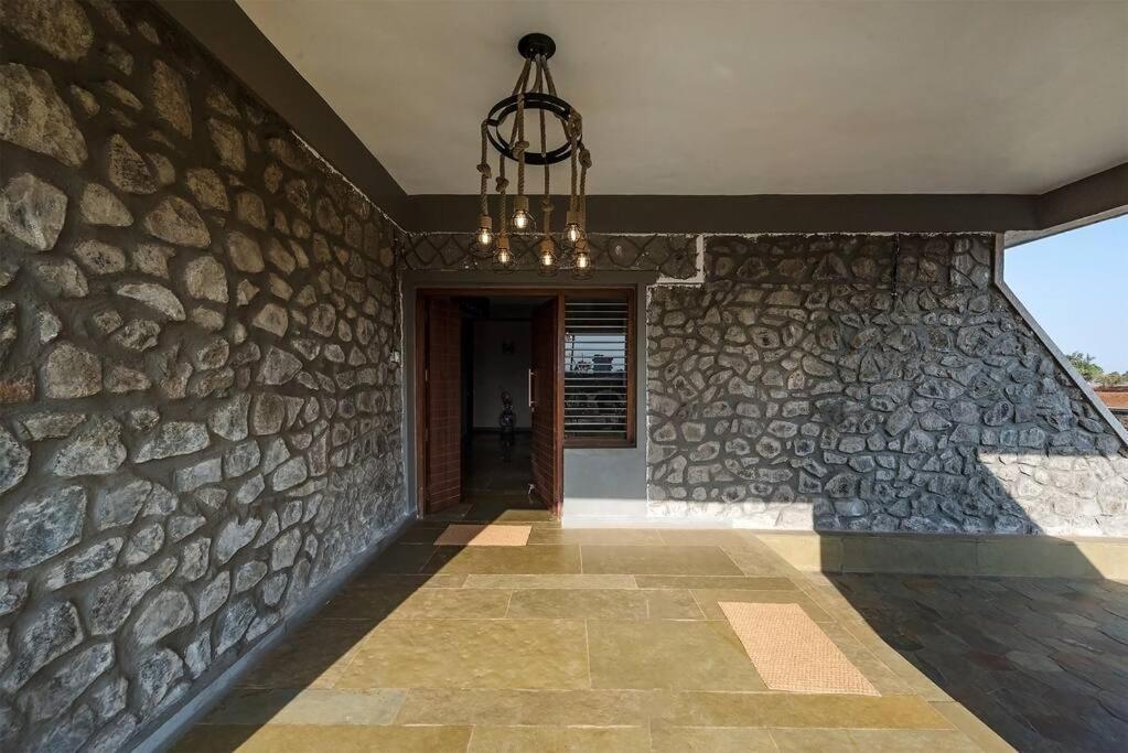 Stone Mansion By Phoenix Stays Igatpuri Eksteriør bilde