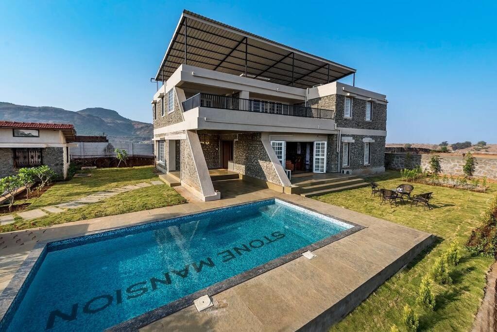 Stone Mansion By Phoenix Stays Igatpuri Eksteriør bilde